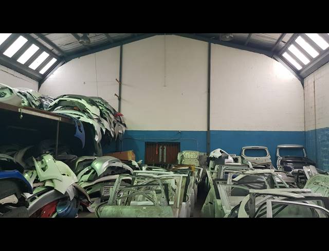 250M² FACTORY FOR SALE IN SACKS CIRCLE INDUSTRIAL